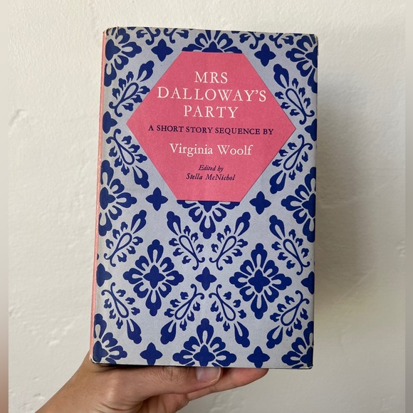 Rare vintage copy of Mrs Dalloway’s Party book by Virginia Woolf 1973 - Picture 2 of 11